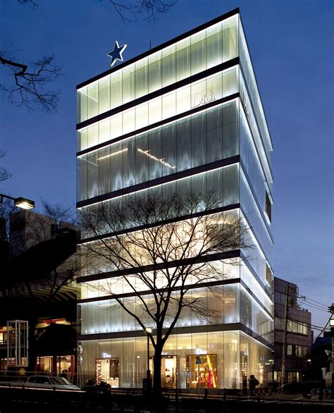 dior omotesando building.